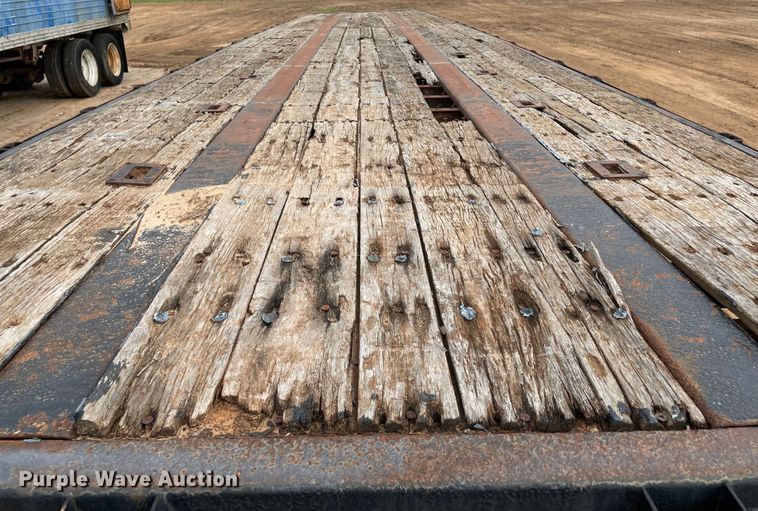 image for item MM9358 2003 Utility Trailer  flatbed trailer