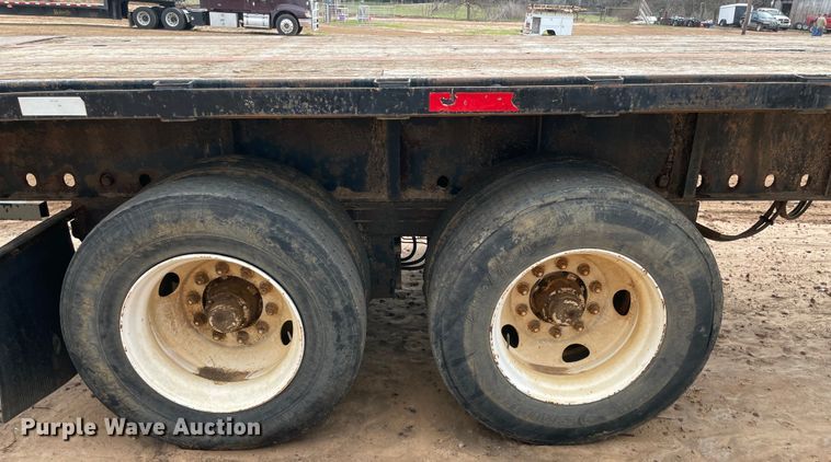 image for item MM9358 2003 Utility Trailer  flatbed trailer
