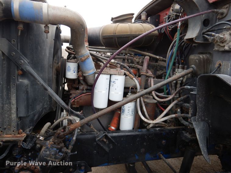 image for item MO9543 1993 Mack CH613  semi truck