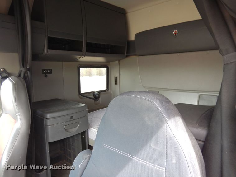 image for item MR9740 2012 International ProStar  semi truck