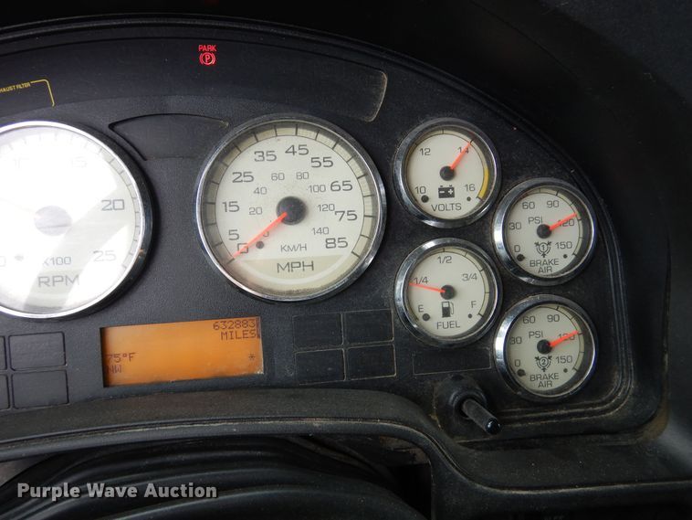 image for item MR9740 2012 International ProStar  semi truck