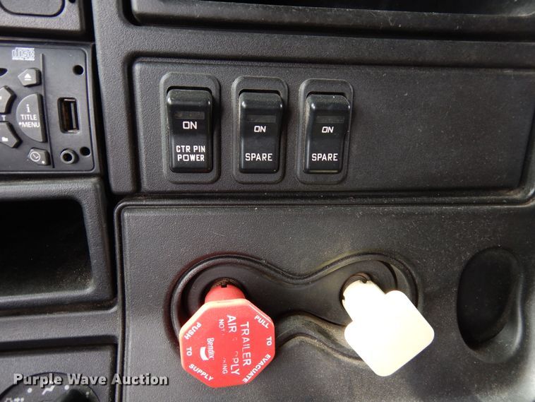 image for item MR9740 2012 International ProStar  semi truck