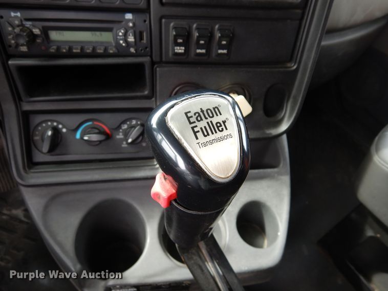 image for item MR9740 2012 International ProStar  semi truck