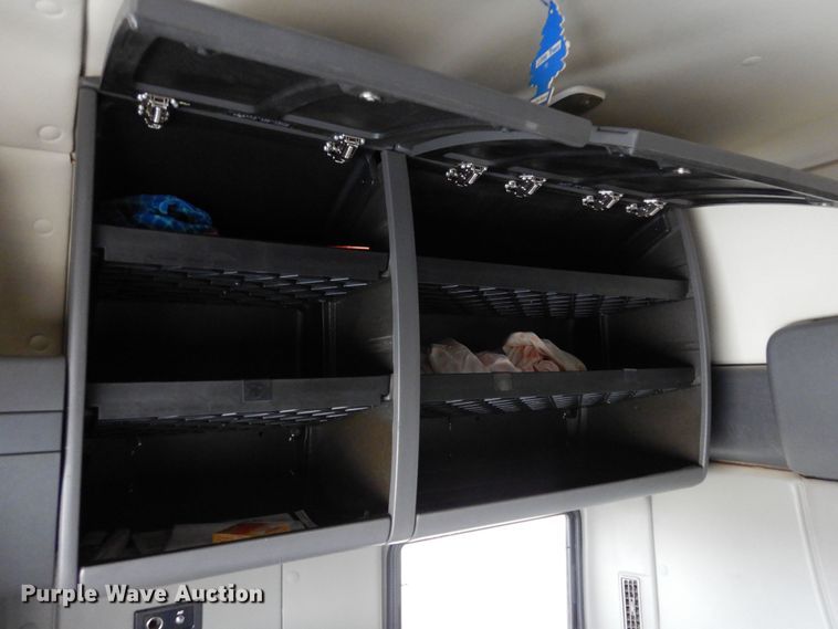 image for item MR9740 2012 International ProStar  semi truck