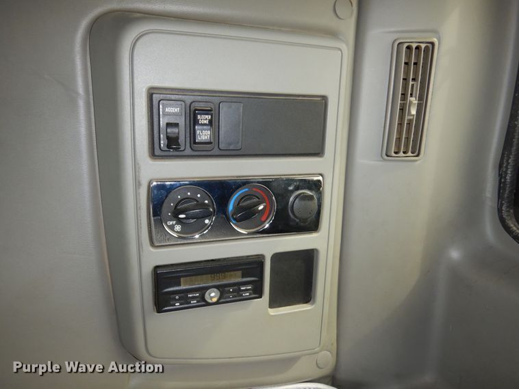 image for item MR9740 2012 International ProStar  semi truck