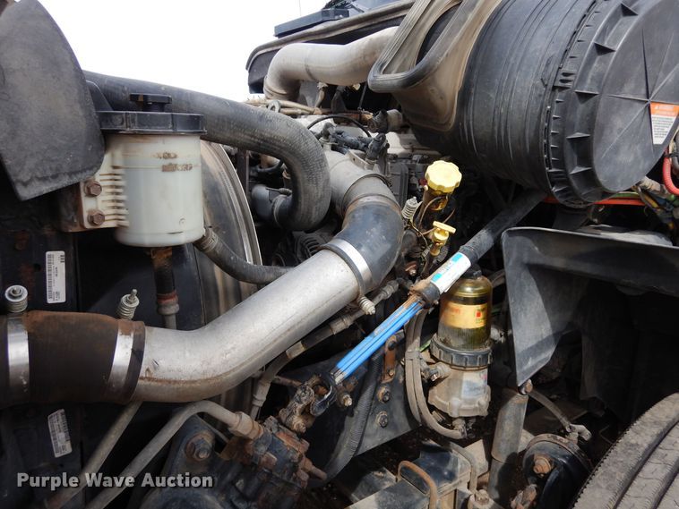 image for item MR9740 2012 International ProStar  semi truck