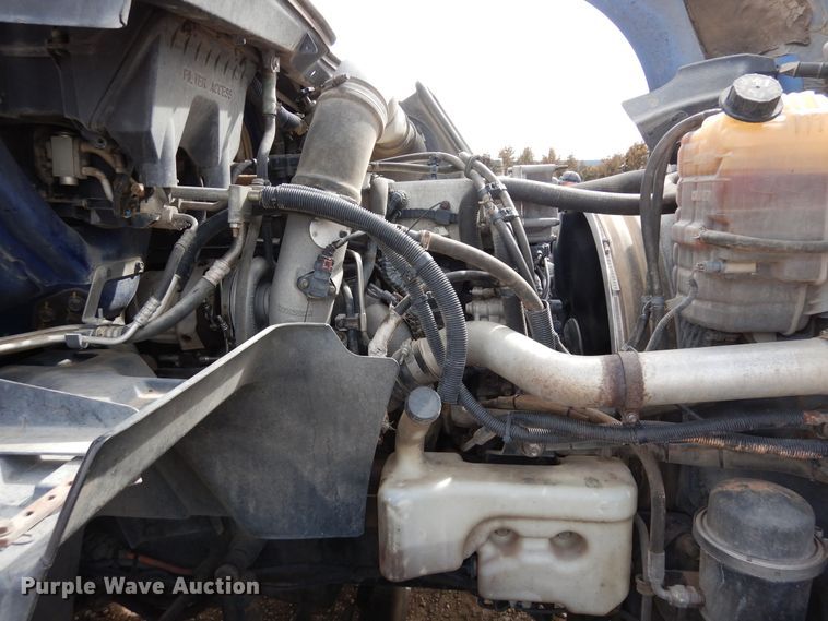 image for item MR9740 2012 International ProStar  semi truck