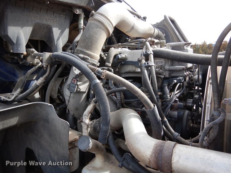 image for item MR9740 2012 International ProStar  semi truck