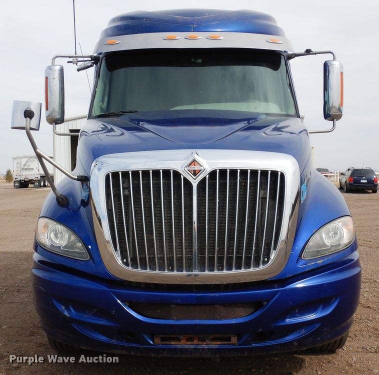 image for item MR9740 2012 International ProStar  semi truck