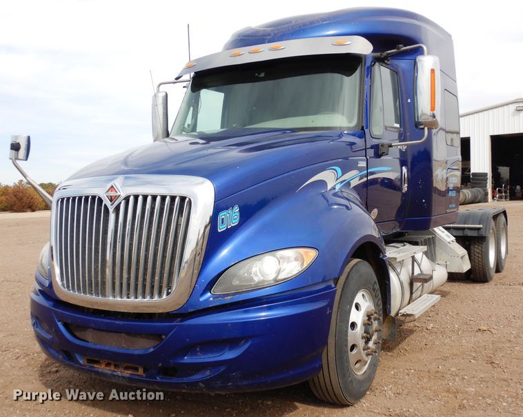 image for item MR9740 2012 International ProStar  semi truck