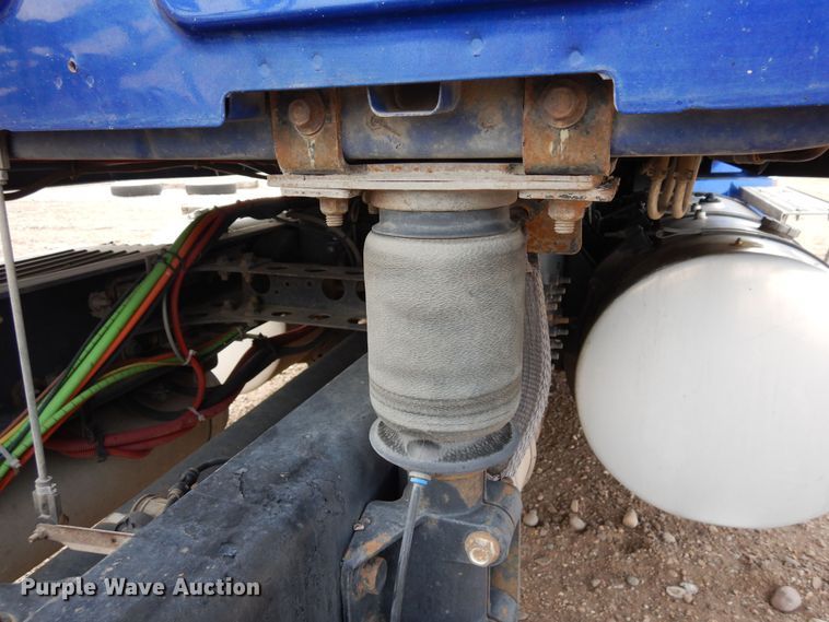 image for item MR9740 2012 International ProStar  semi truck