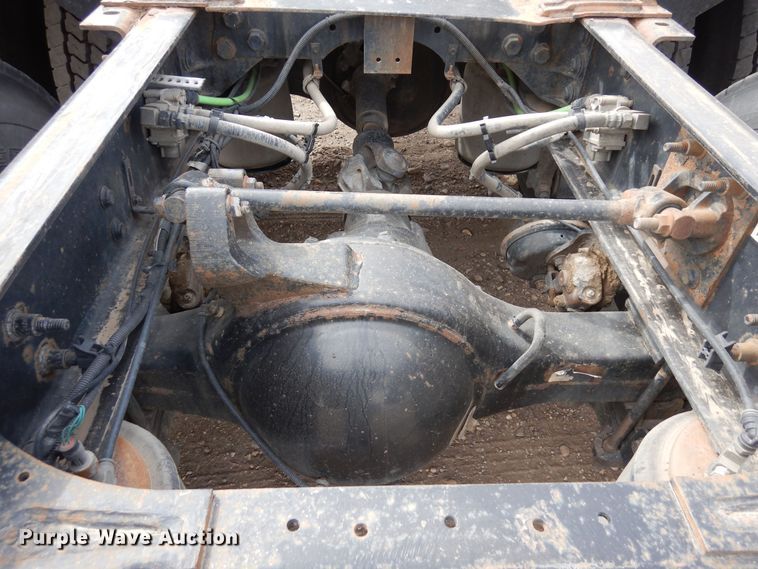 image for item MR9740 2012 International ProStar  semi truck