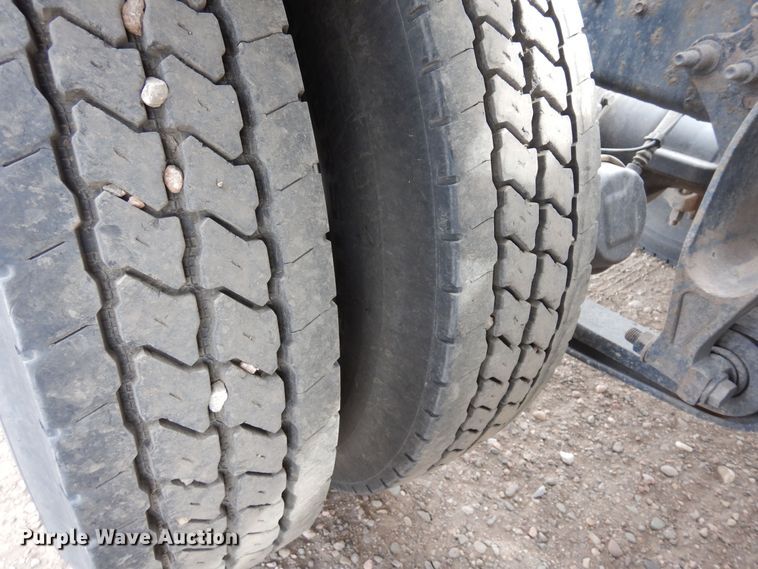 image for item MR9740 2012 International ProStar  semi truck