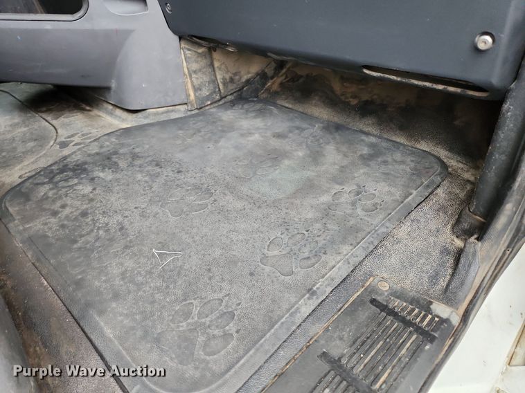 image for item MW9554 2009 Mack GU713  semi truck