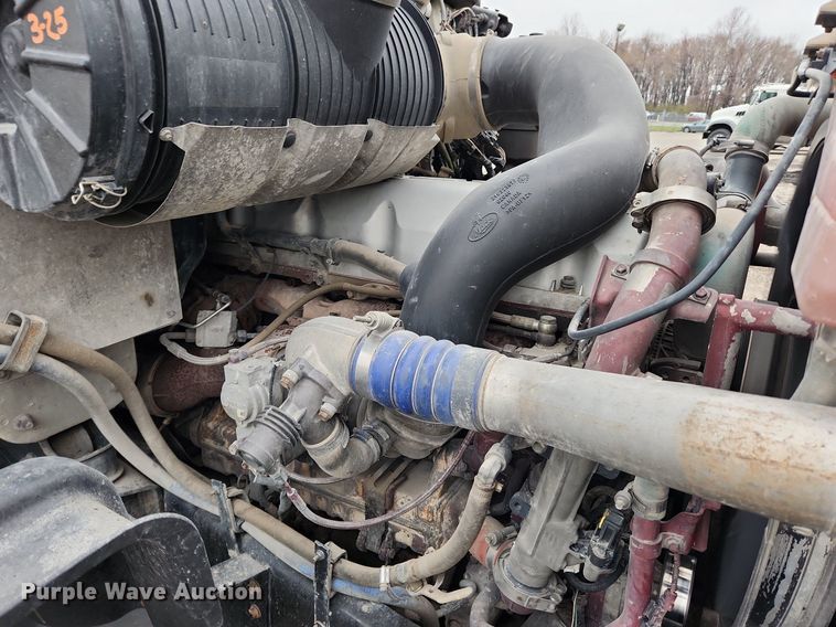 image for item MW9554 2009 Mack GU713  semi truck