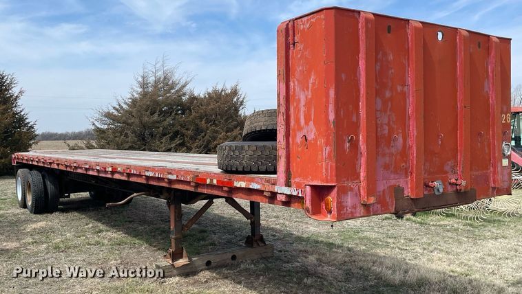image for item MY9062 1969 Fruehauf  Flatbed trailer