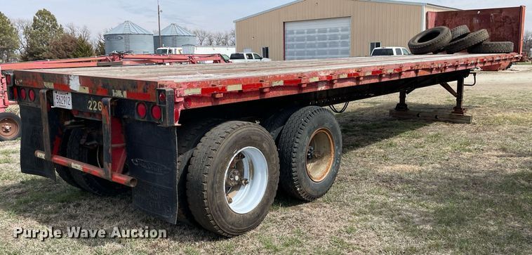 image for item MY9062 1969 Fruehauf  Flatbed trailer