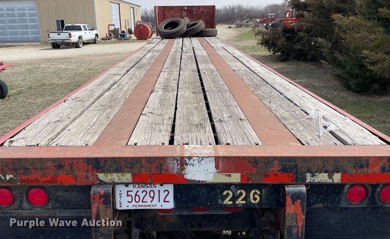 image for item MY9062 1969 Fruehauf  Flatbed trailer