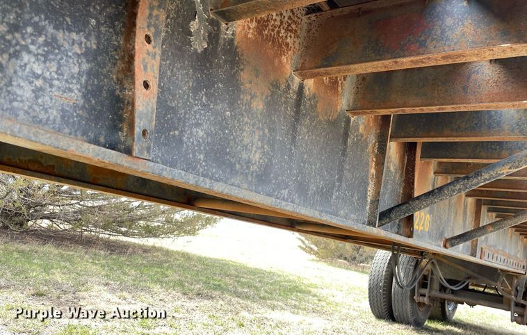 image for item MY9062 1969 Fruehauf  Flatbed trailer