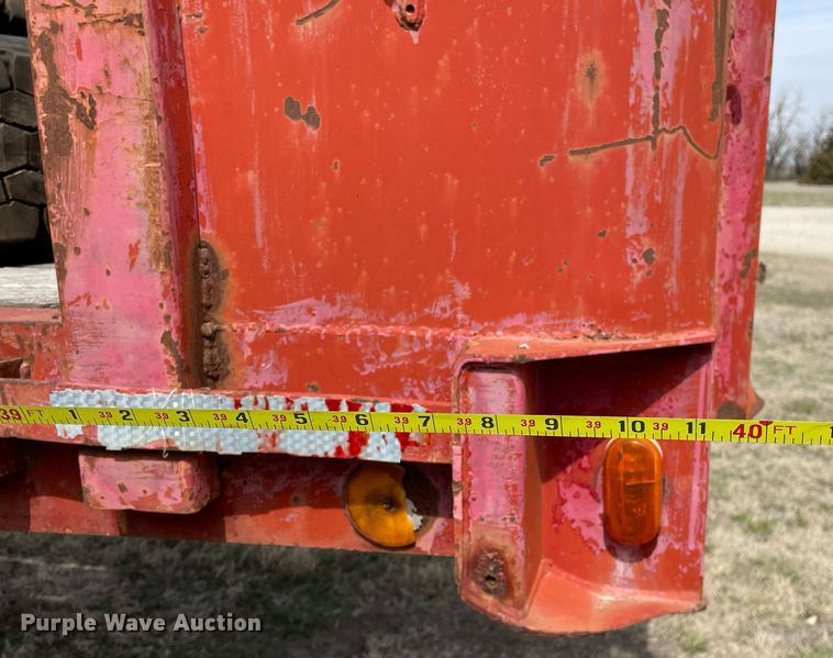 image for item MY9062 1969 Fruehauf  Flatbed trailer