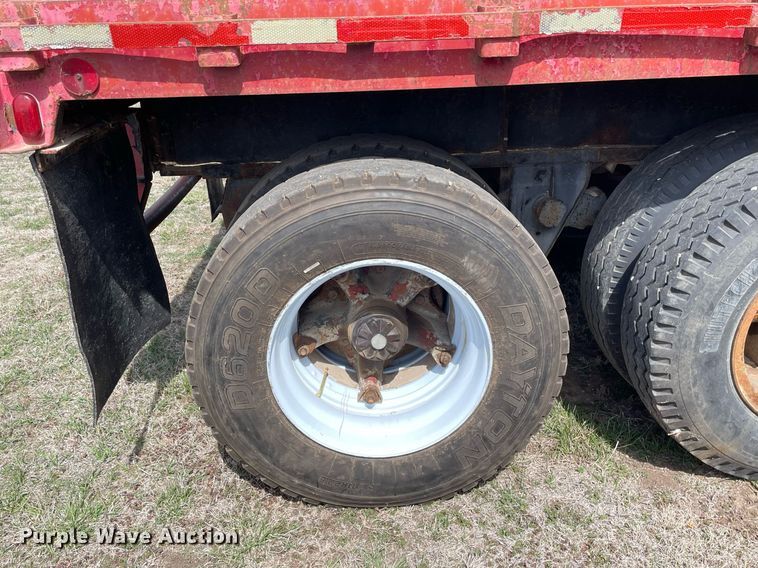 image for item MY9062 1969 Fruehauf  Flatbed trailer