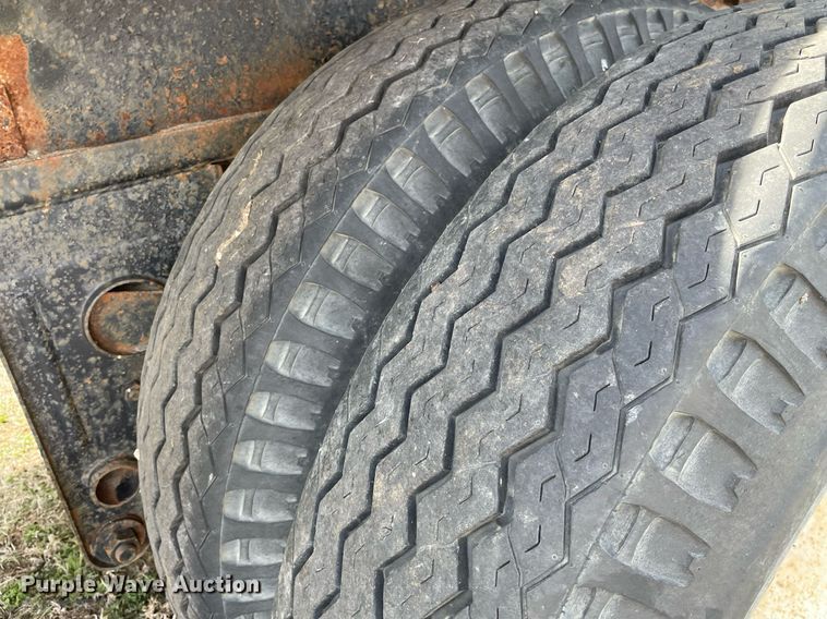 image for item MY9062 1969 Fruehauf  Flatbed trailer