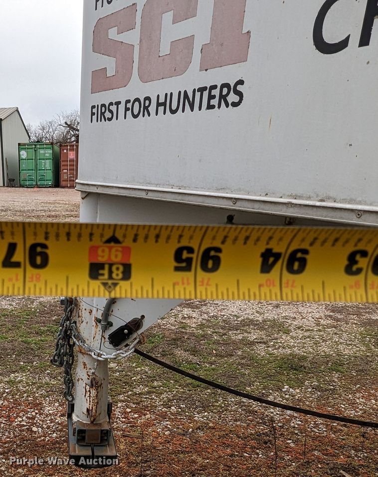 image for item DL1004 2004 WW  enclosed cargo trailer