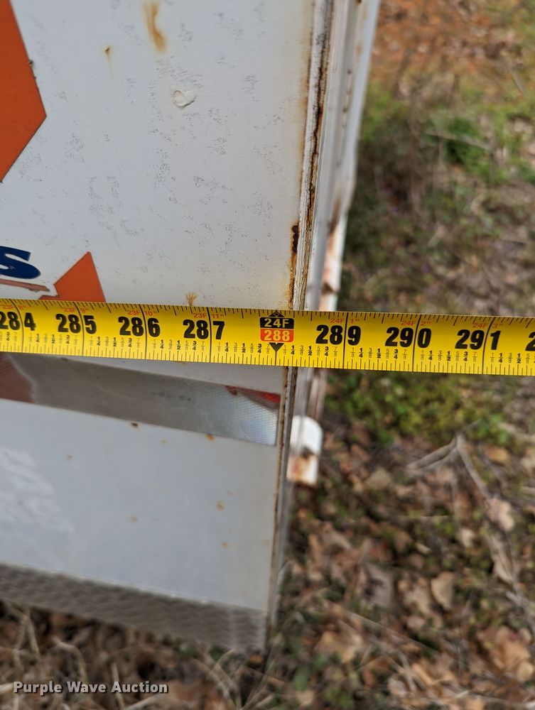 image for item DL1004 2004 WW  enclosed cargo trailer