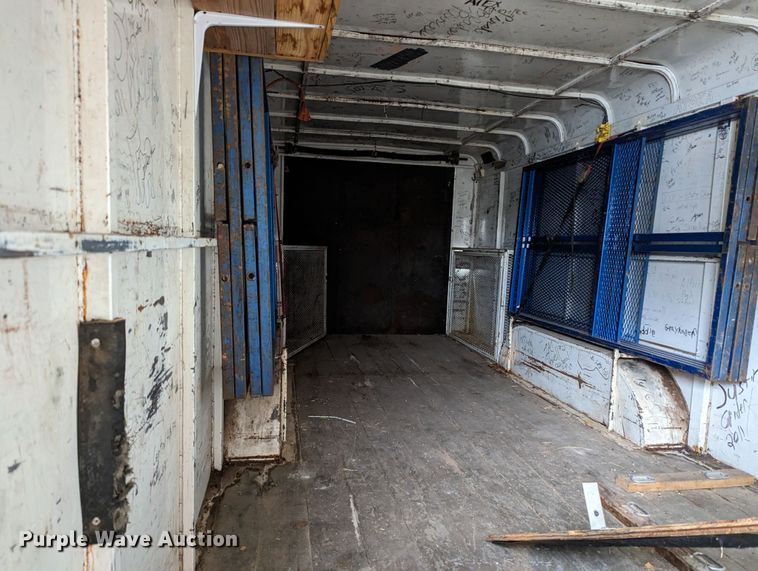 image for item DL1004 2004 WW  enclosed cargo trailer