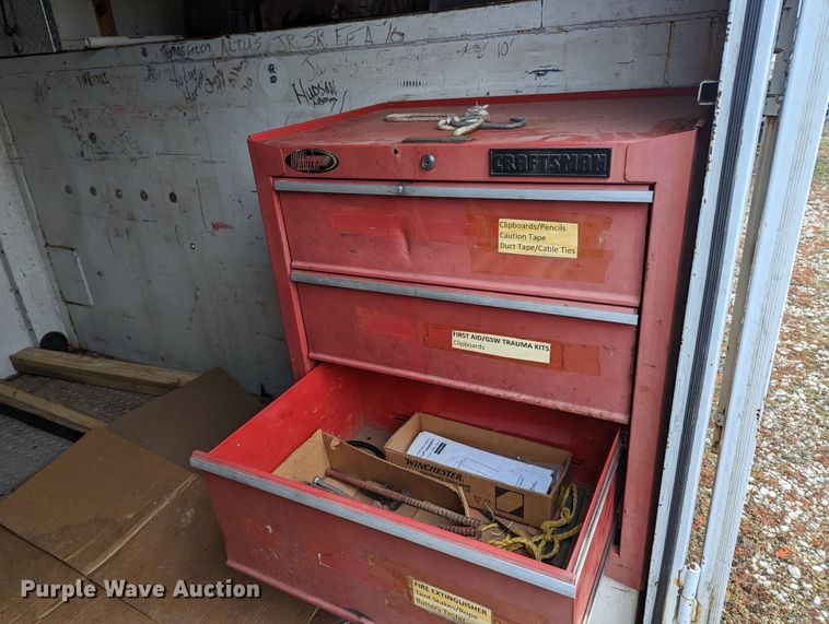 image for item DL1004 2004 WW  enclosed cargo trailer