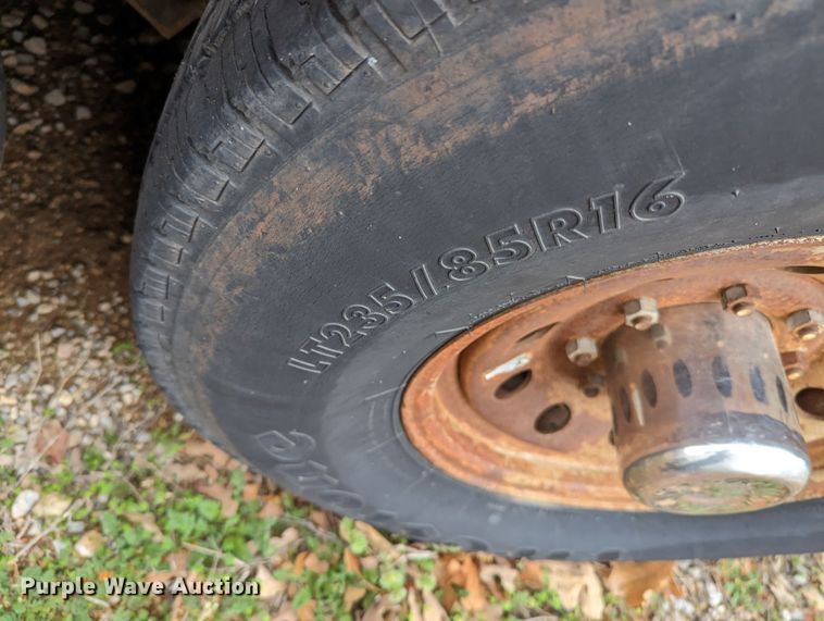 image for item DL1004 2004 WW  enclosed cargo trailer