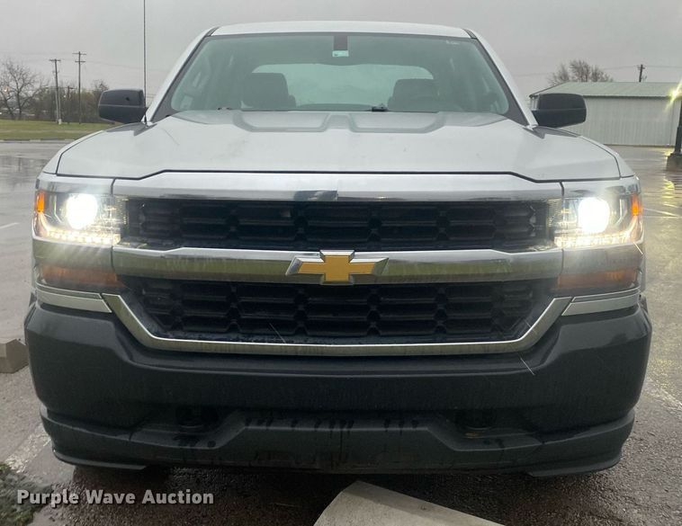 image for item DL7131 2016 Chevrolet Silverado 1500  Crew Cab pickup truck