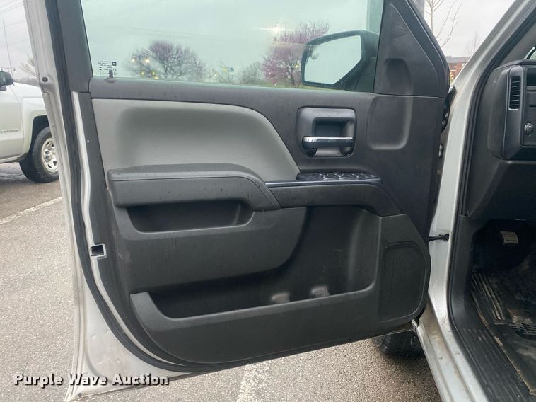 image for item DL7131 2016 Chevrolet Silverado 1500  Crew Cab pickup truck