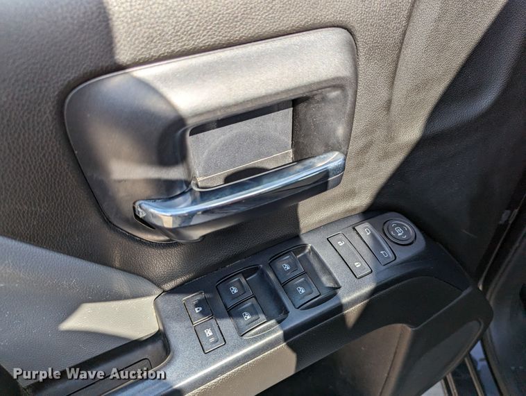 image for item DR6861 2016  Chevrolet Silverado 1500  Double Cab pickup truck