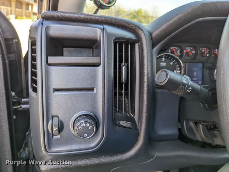 image for item DR6861 2016  Chevrolet Silverado 1500  Double Cab pickup truck