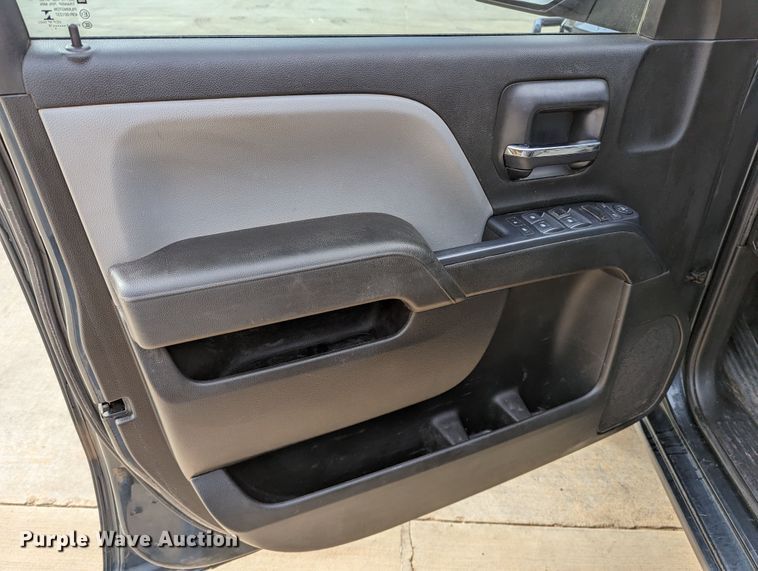 image for item DR6862 2018 Chevrolet Silverado 1500  Double Cab pickup truck