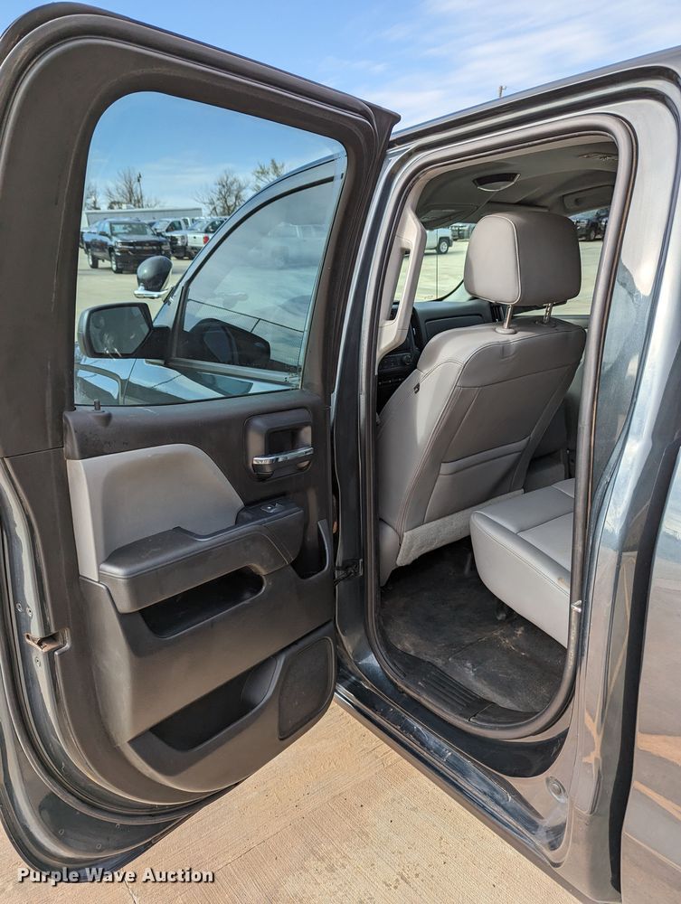 image for item DR6862 2018 Chevrolet Silverado 1500  Double Cab pickup truck