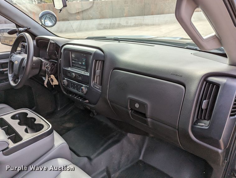 image for item DR6862 2018 Chevrolet Silverado 1500  Double Cab pickup truck