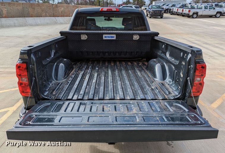 image for item DR6862 2018 Chevrolet Silverado 1500  Double Cab pickup truck