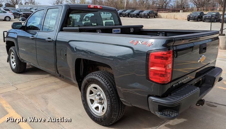 image for item DR6863 2018  Chevrolet Silverado 1500  Double Cab pickup truck