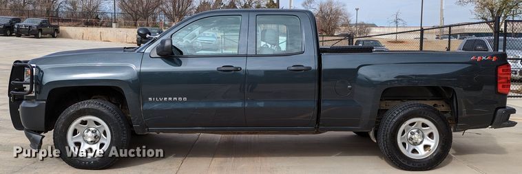 image for item DR6863 2018  Chevrolet Silverado 1500  Double Cab pickup truck