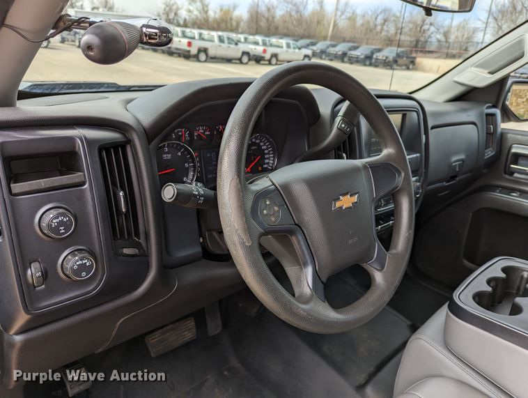 image for item DR6863 2018  Chevrolet Silverado 1500  Double Cab pickup truck