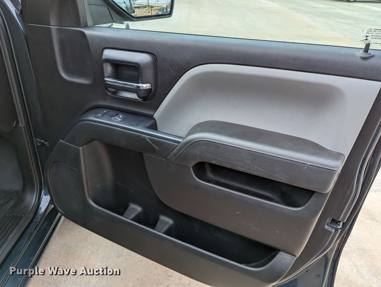 image for item DR6863 2018  Chevrolet Silverado 1500  Double Cab pickup truck