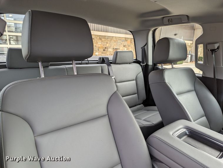 image for item DR6863 2018  Chevrolet Silverado 1500  Double Cab pickup truck