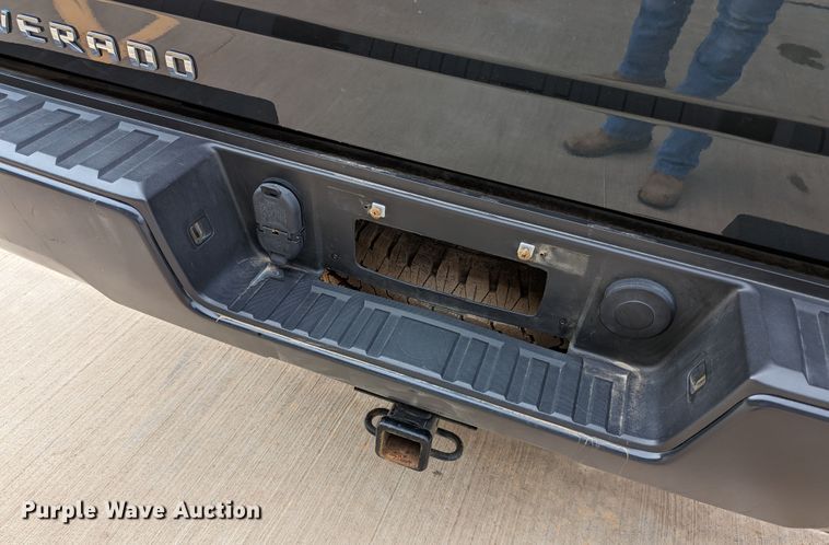 image for item DR6863 2018  Chevrolet Silverado 1500  Double Cab pickup truck