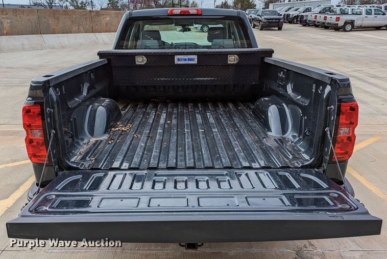 image for item DR6863 2018  Chevrolet Silverado 1500  Double Cab pickup truck