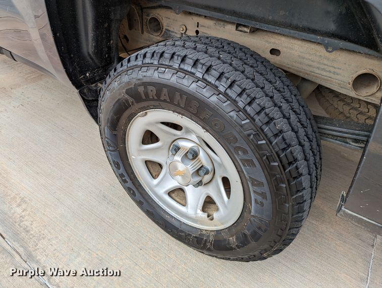 image for item DR6863 2018  Chevrolet Silverado 1500  Double Cab pickup truck