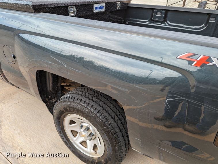 image for item DR6863 2018  Chevrolet Silverado 1500  Double Cab pickup truck