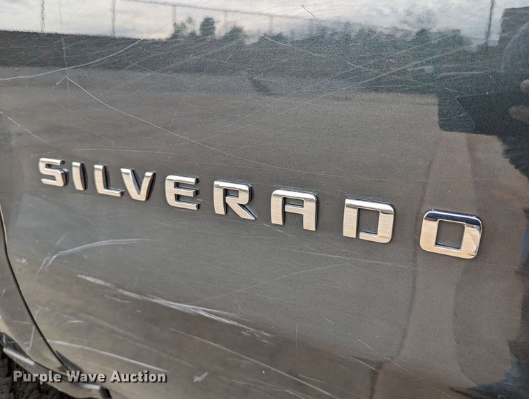 image for item DR6863 2018  Chevrolet Silverado 1500  Double Cab pickup truck