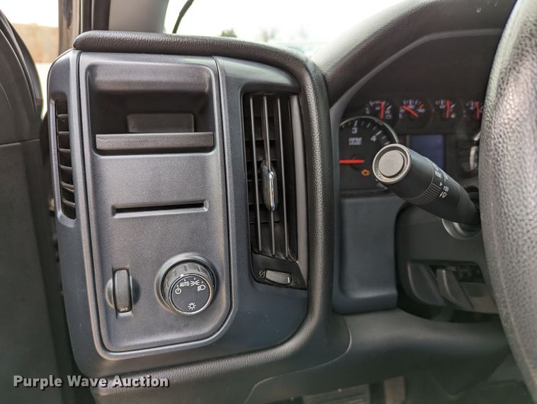 image for item DR6864 2017  Chevrolet Silverado 1500  Double Cab pickup truck